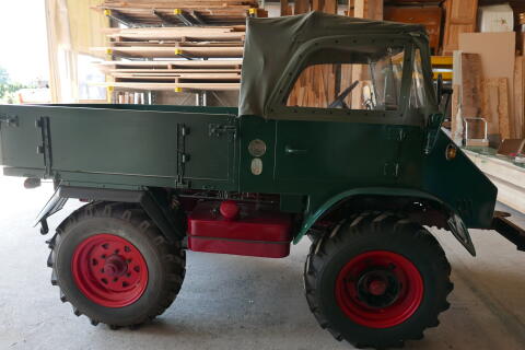 Mercedes Unimog 411