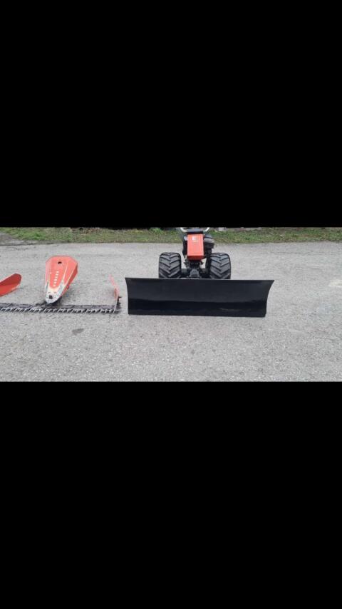 Schneeschild für Reform Motormäher