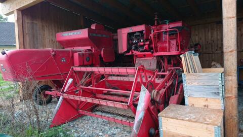 Massey Ferguson 2 Stk. MF31 Mähdrescher Agrarfahrzeug