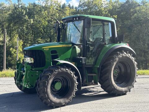 John Deere 6130
