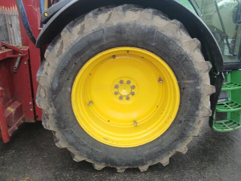 Verkaufe Kompletträder John Deere 6230 Premium