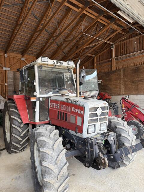 Steyr 8090 SK2