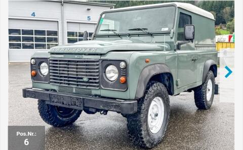 Land Rover Defender 2011