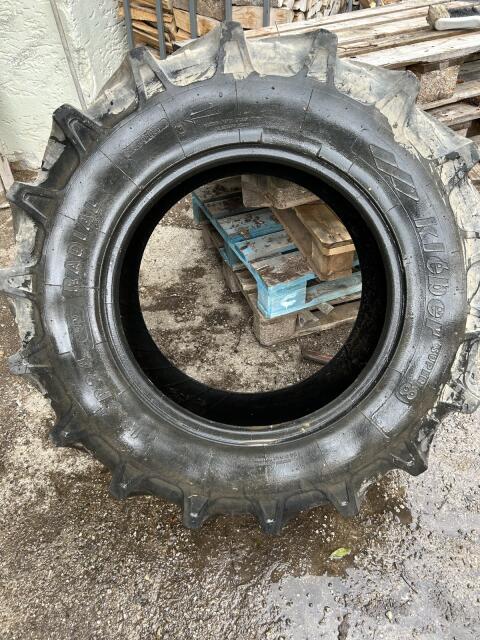 Traktorreifen Kleber Super 8