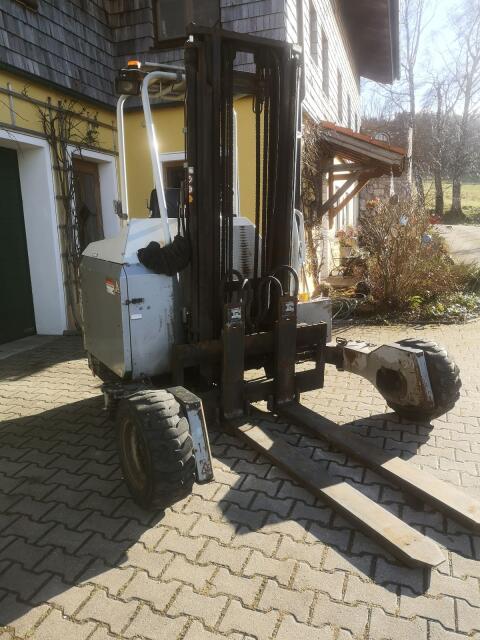 Stapler Palfinger Mitnahmestapler, Allradstapler F3 253