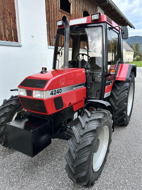 Verkaufe Case 4240 Turbo mit nur 2.850 Bstd.