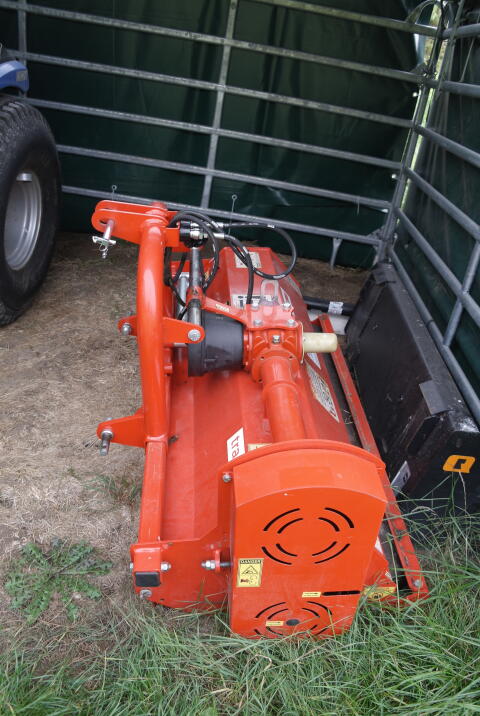 TracTec Häckselmaschine mit Horizontalachse Typ No 18 Mulcher
