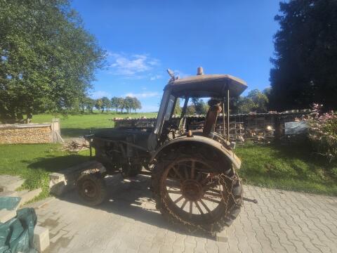 Hanomag R24