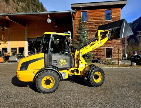JCB 406