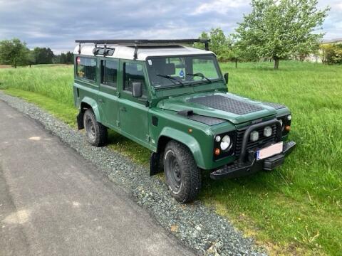 Land Rover Defender 110