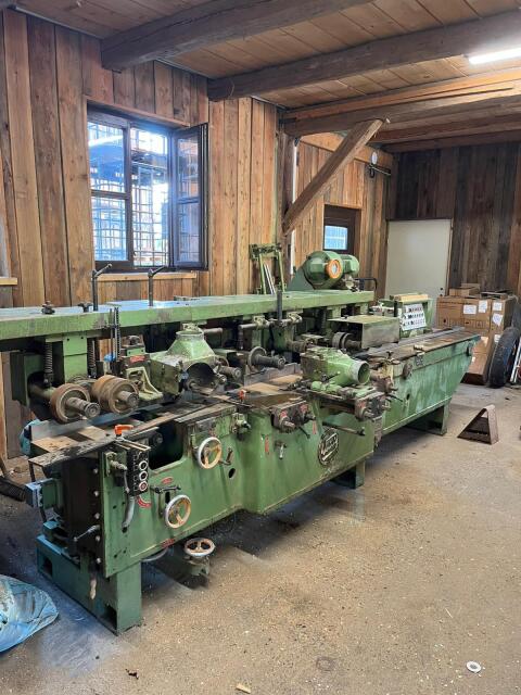 Kehlmaschine Weinig Modell PFA 17N mit 8 Wellen