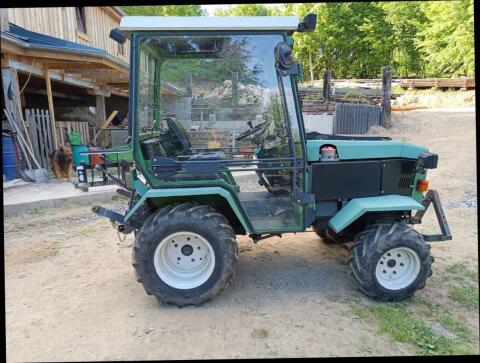Hako Hakotrac 4100 DA Allrad mit Mähwerk