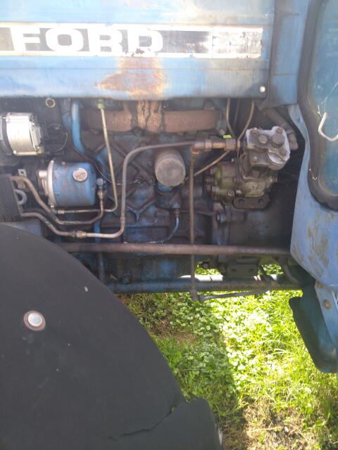 Traktor Ford 6610