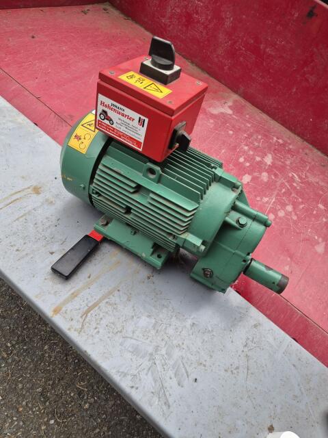 Motor abzugeben