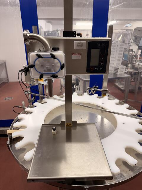 Halbautomatische Abfüllanlage Fillogy 2+ / 100
