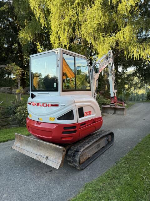 Takeuchi TB 230