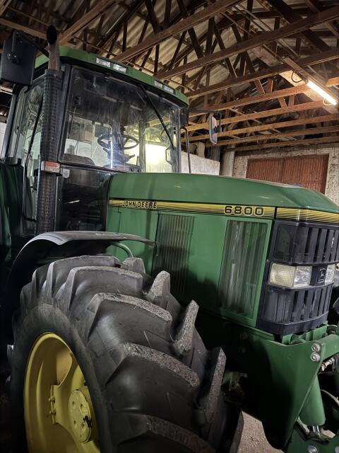 John Deere 6800 Deluxe