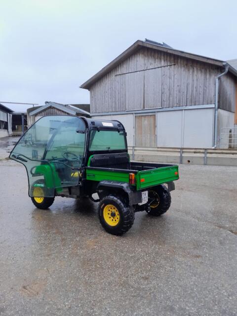 Verkaufe John Deere Gator XUV850D