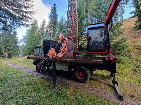Seilkran K300 auf MAN-LKW mit Kompettausstattung