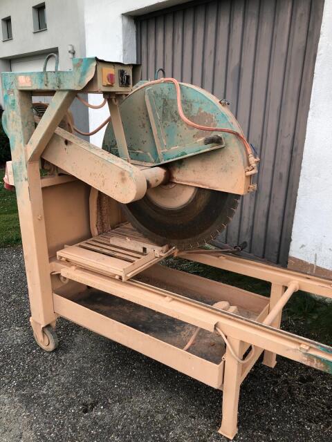 Ziegelschneidmaschine