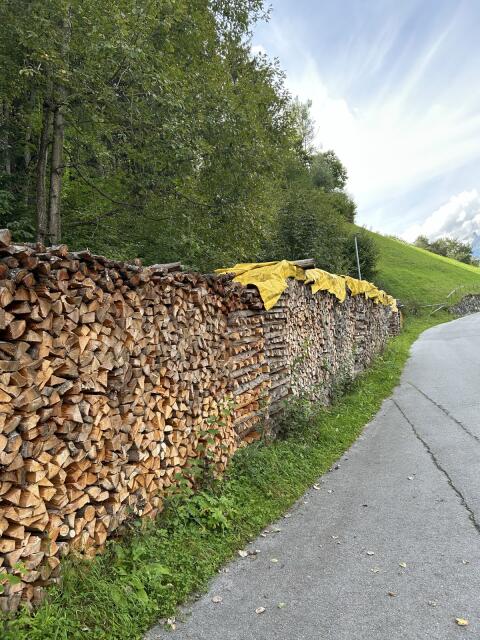 Verkaufe Scheitholz