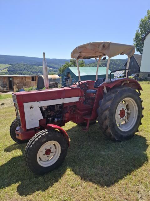 IHC 553 S Traktor
