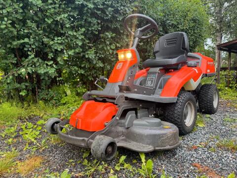 Husqvarna R216T AWD Rider