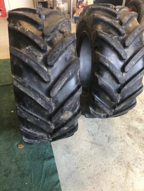 Suche 2 gebrauchte Reifen 380/70R24 oder 440/65R24