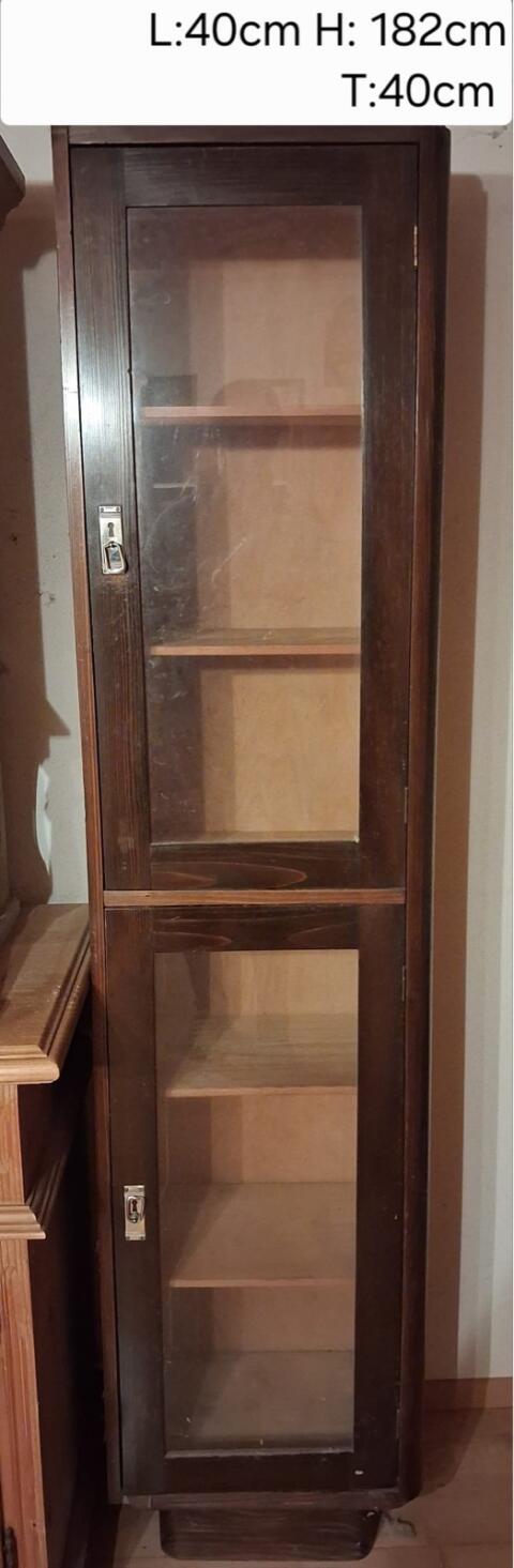 Vollholz Vitrine