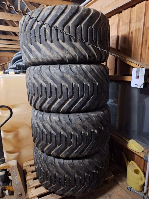 Reifen 550/60/22.5