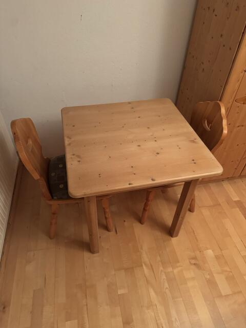 Vollholz Tisch