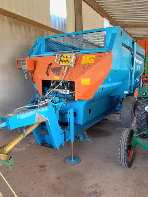 Futtermischwagen Himel DX95