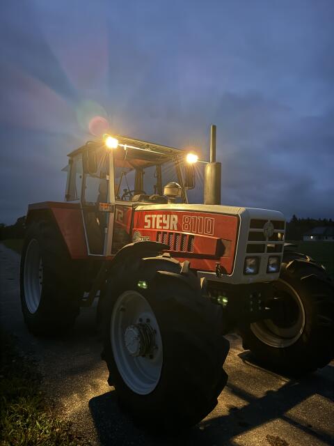 Steyr 8110 SK2