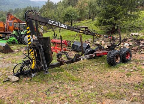 Igland 440 Forstanhänger mit 15-50 Kran