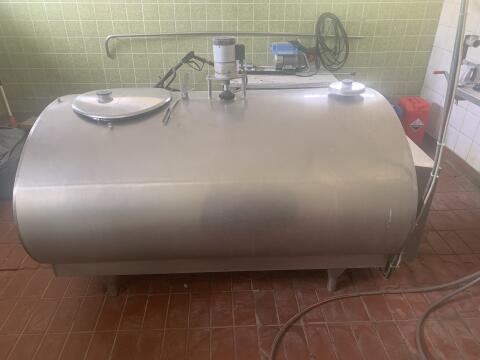 Milchtank Müller 1.100 l mit Wärmerückgewinnung und Spülung