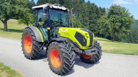 Claas Axos 240