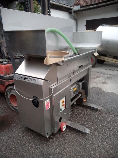 Rebler Abbeermaschine