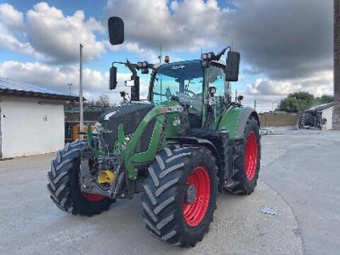 Fendt 724 Vario S4 Profi Plus