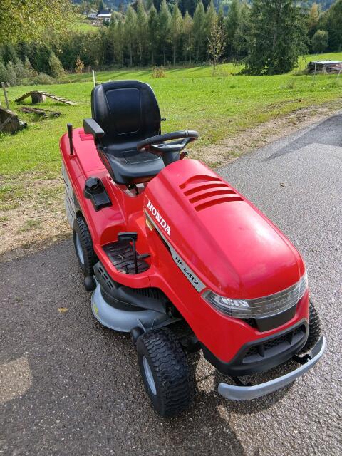 Honda Rasentraktor 2417
