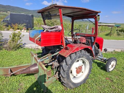 Steyr 15er Traktor mit Holzspalter