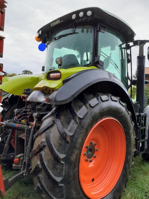 Claas Axion 810 Cebis Traktor