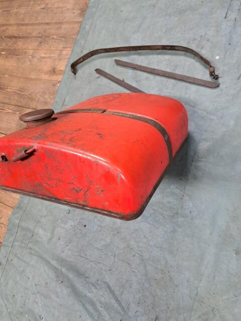 Treibstofftank Steyr T80/84