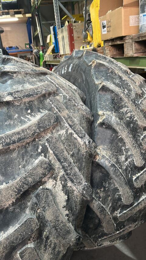 540/65R34