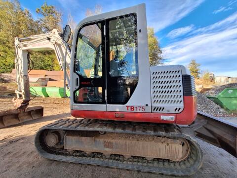 Takeuchi Bagger TB175