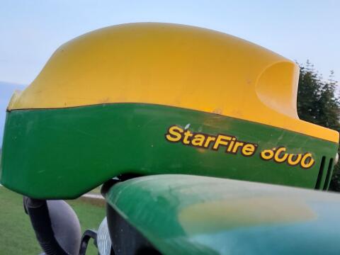 John Deere StarFire 6000