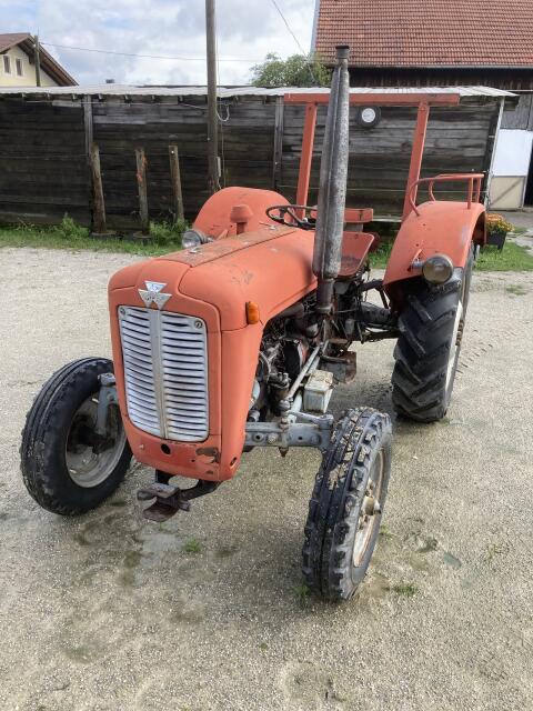 Traktor Ferguson FE 35