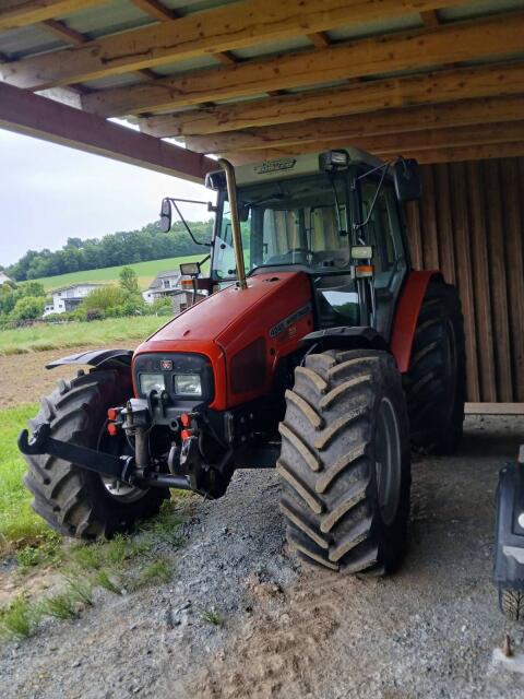 Massey Ferguson 4245