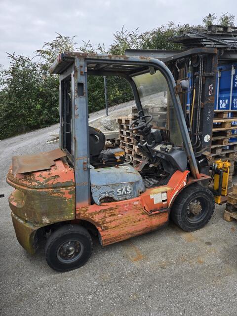 Stapler Toyota 25