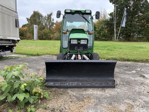 John Deere Kompakttraktor 4410 Gear, Planierschild