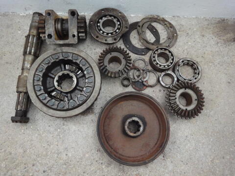 Diverse Ersatzteile